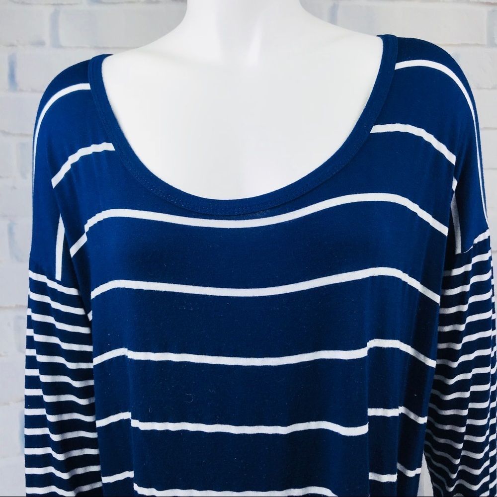 Alya navy blue and white striped pullover